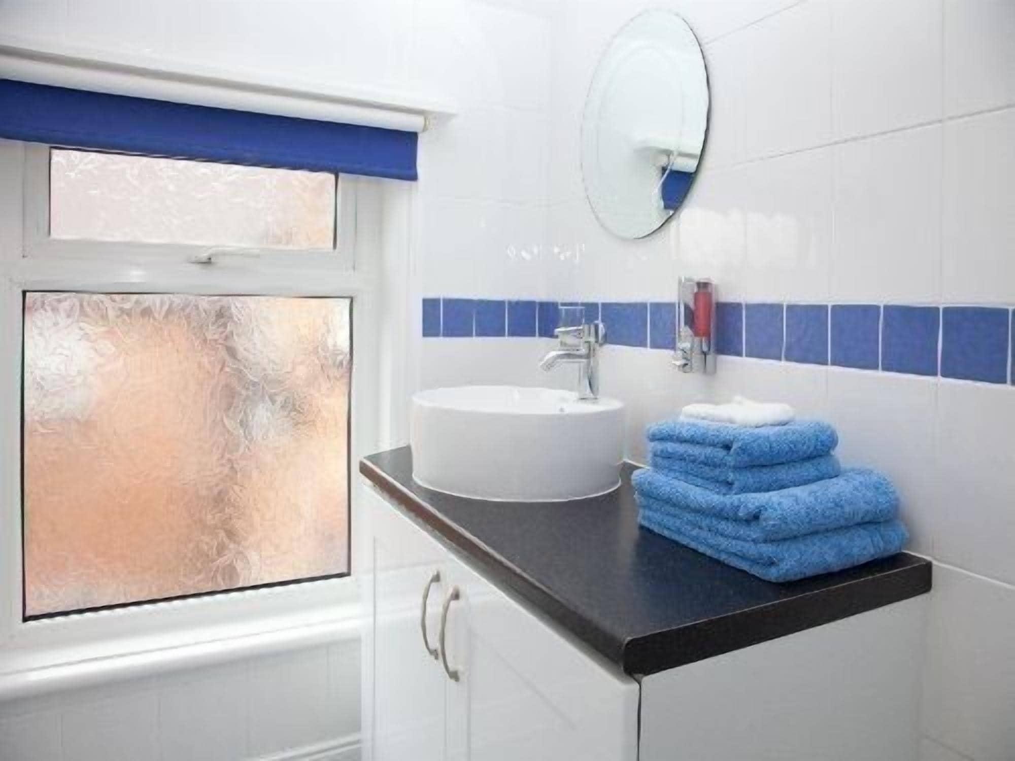 The Meltham Guest House سكرابورو المظهر الخارجي الصورة